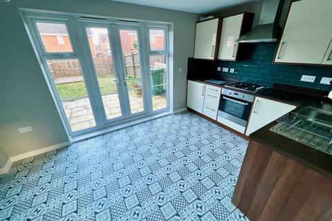 2 bedroom semi-detached house to rent, Thorntree Road, Thornaby, Stockton-On-Tees