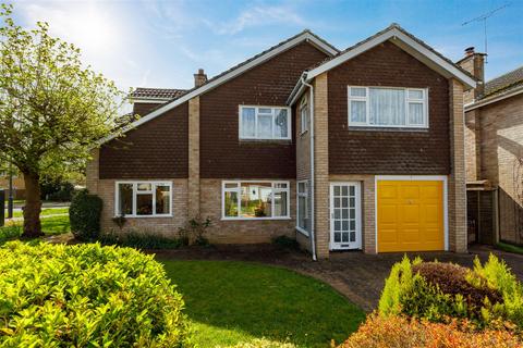 3 bedroom detached house for sale, Kendal Avenue, Leamington Spa