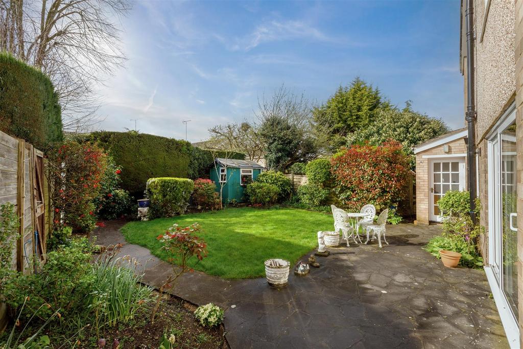 Kendal Avenue, Leamington Spa 3 bed detached house for sale £575,000