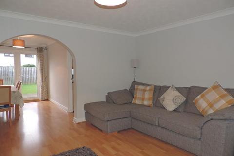 3 bedroom semi-detached house to rent, Bluebell Close, Kendal
