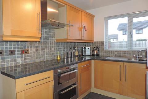 3 bedroom semi-detached house to rent, Bluebell Close, Kendal