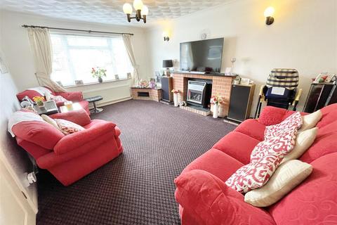 2 bedroom detached bungalow for sale, Princedale Close, Ipswich