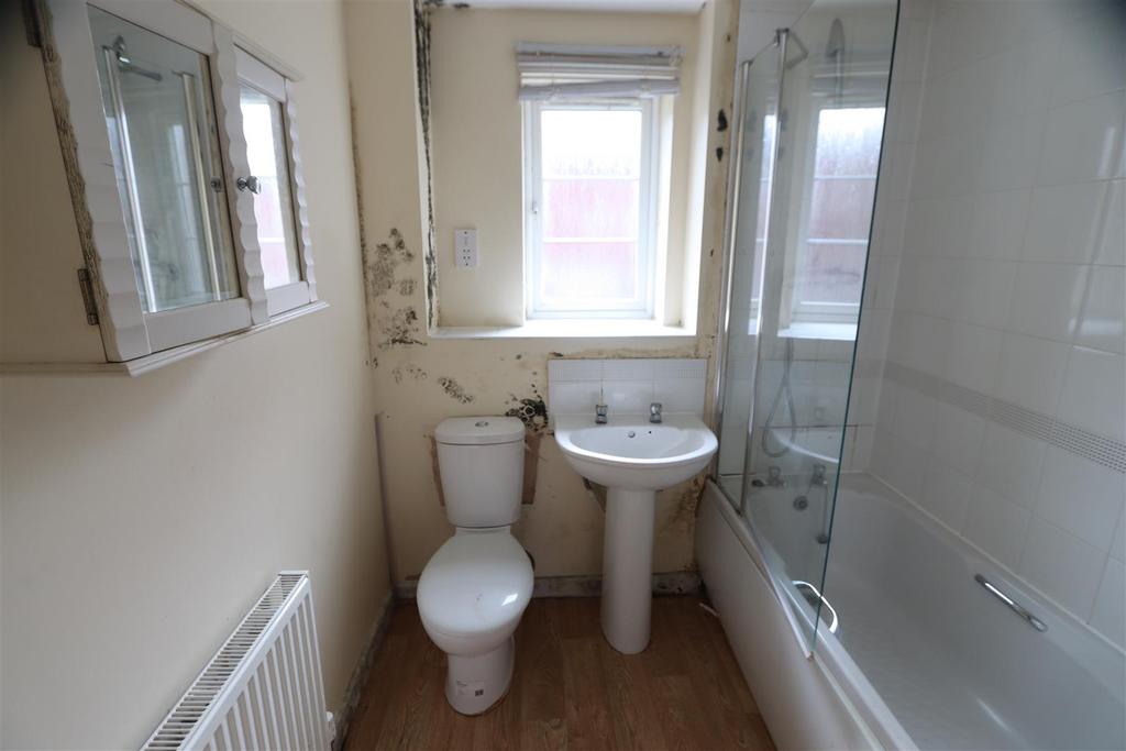 Bathroom.JPG