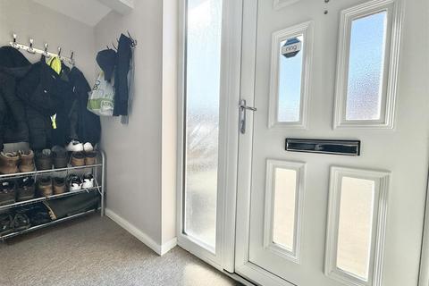 18 Stamford Close, Ipswich, IP2 9YD
