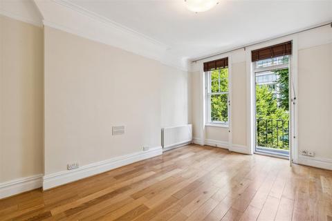 3 bedroom flat for sale, Welbeck Court, Addison Bridge Place, W14