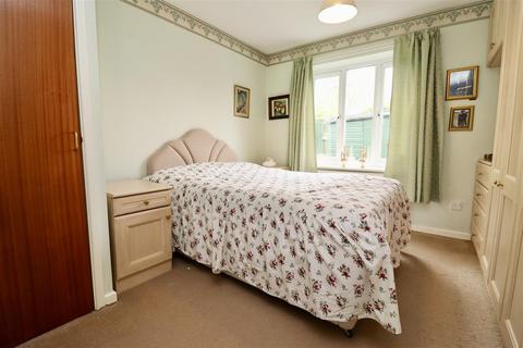 2 bedroom terraced bungalow for sale, Riverside Close, Elvington, York