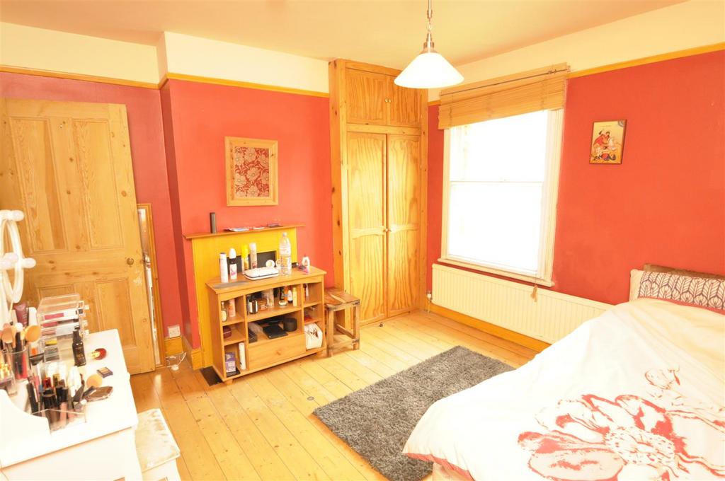 Bed 1 (2).JPG