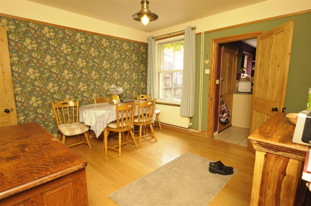 Dining room.JPG