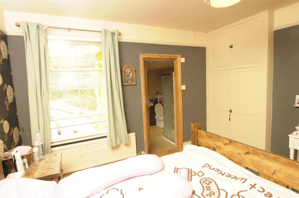 Bed 2 (2).JPG