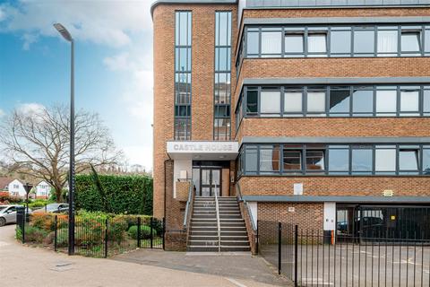 High Wycombe - 1 bedroom apartment for sale