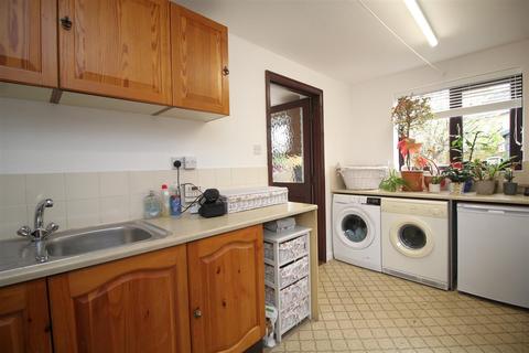 26 Larklands, Peterborough, PE3 6LL