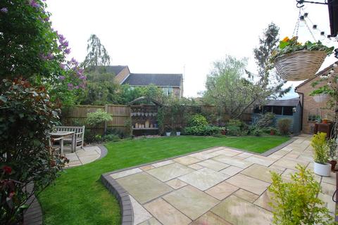 26 Larklands, Peterborough, PE3 6LL