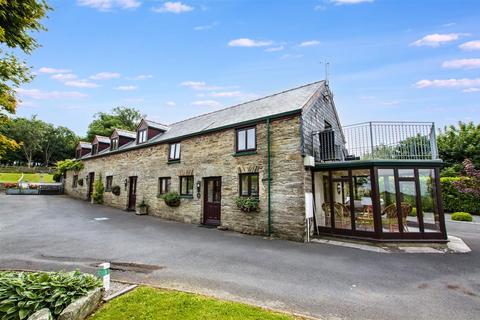undefined, Henllan, Llandysul