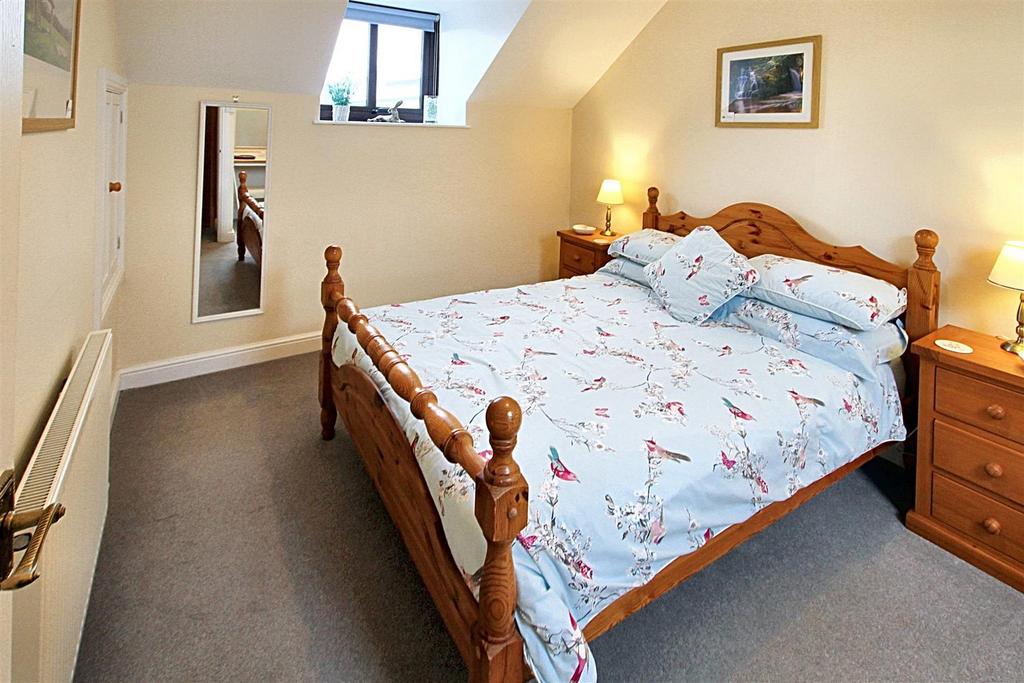 Ash Cottage bedroom 1