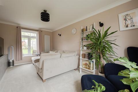 2 bedroom semi-detached house for sale, Holcroft Road, Harpenden