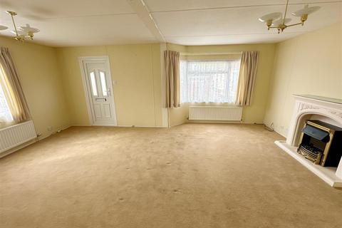 2 bedroom park home for sale, Dodwell Park, Dodwell, Stratford-Upon-Avon