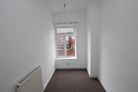 2 bedroom terraced house to rent, Hatfield Road, Bolton BL1