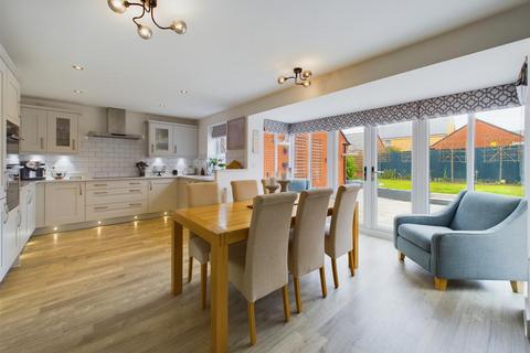 30 Brambling Way, Hardwicke, Gloucester, GL2 4DS