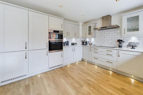 30 Brambling Way, Hardwicke, Gloucester, GL2 4DS