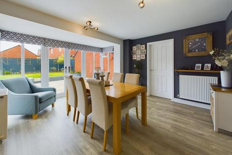 30 Brambling Way, Hardwicke, Gloucester, GL2 4DS