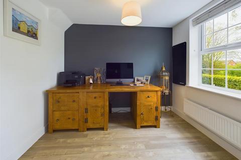 30 Brambling Way, Hardwicke, Gloucester, GL2 4DS