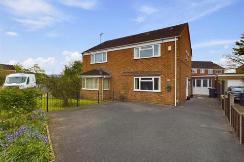 3 bedroom semi-detached house for sale, Courtfield Road, Quedgeley, Gloucester