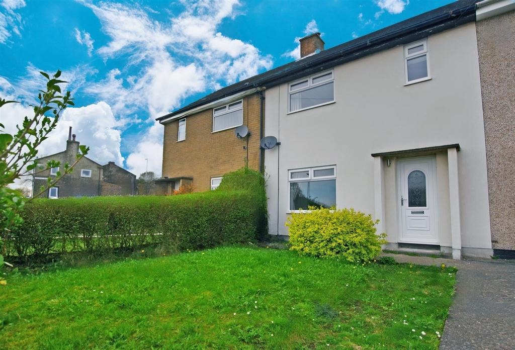 Whitehill Road, Halifax 2 bed terraced house for sale £150,000