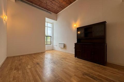 2 bedroom apartment to rent, Houldsworth Street, Stockport SK5