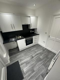 2 bedroom flat to rent, 23 Newbegin, Hornsea