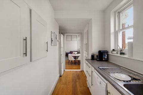 1 bedroom apartment for sale, Loughborough Road, London
