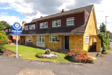 4 bedroom semi-detached house for sale, Outwood Farm Road, Billericay, CM11