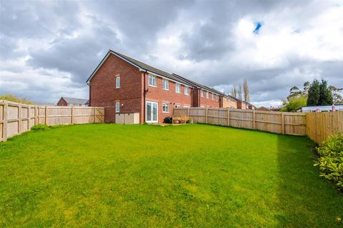 3 bedroom semi-detached house for sale, Dandelion Green, Worsley