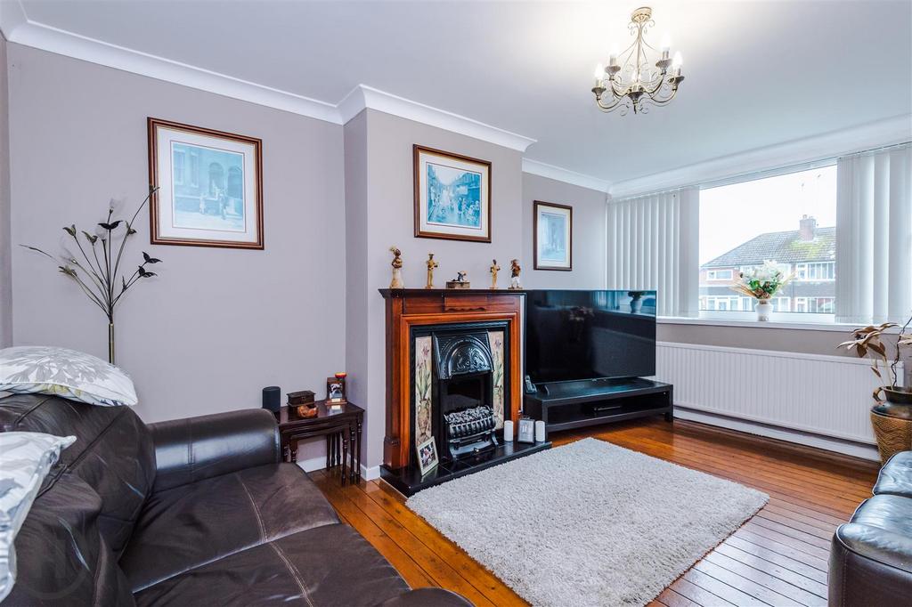 Treen Road, Astley 3 bed semidetached house for sale £300,000