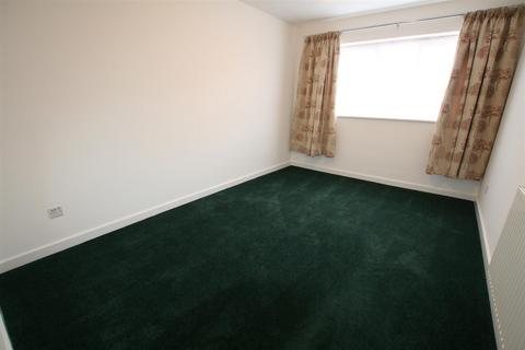 2 bedroom house to rent, Amber Heights, Green Hill, Worcester.