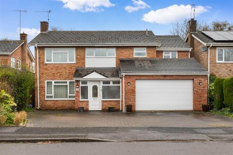 5 bedroom detached house for sale, Squires Close, Kempsey, Worcester