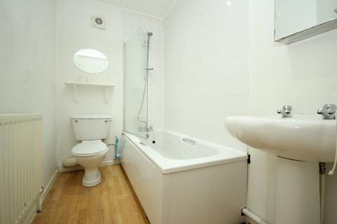 Flat 1, 71 Poole Road, Bournemouth, BH4 9BB