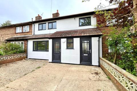 3 bedroom terraced house for sale, High Street, Fillingham, Gainsborough