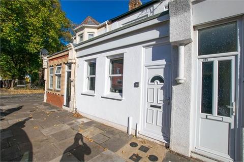 1 bedroom maisonette to rent, Paget Street, Cardiff CF11