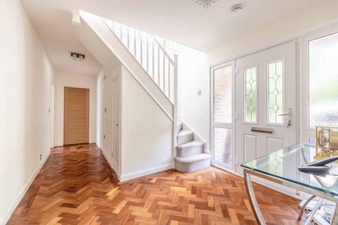 4 The Drive, Datchet, Slough, SL3 9DN