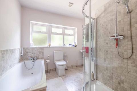 4 The Drive, Datchet, Slough, SL3 9DN