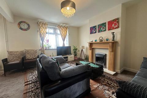 3 bedroom semi-detached house for sale, Coldharbour Lane, Bushey WD23