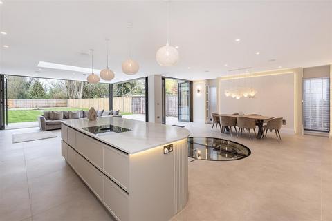 12 Tithe Barn Close, St Albans, AL1 2QD