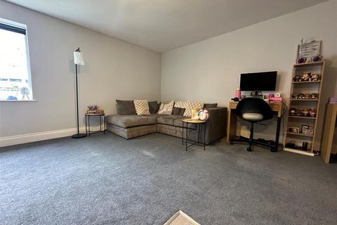 1 bedroom flat for sale, Capel Court, Watford WD17