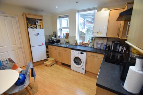 2 bedroom apartment for sale, St. Aubyns Road, Eastbourne BN22