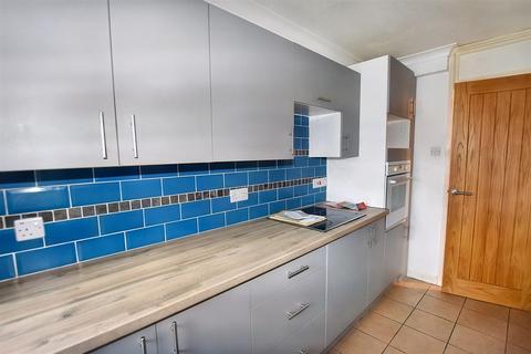 1 bedroom flat for sale, Dolcoath Road, Camborne