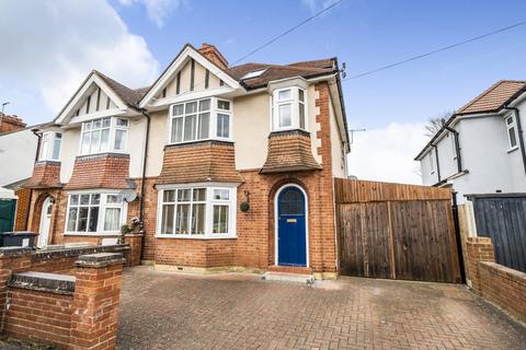 4 bedroom house for sale, Irwin Road, Bedford