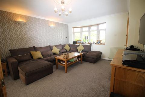 4 bedroom semi-detached house for sale, The Greenways, Coggeshall, Colchester