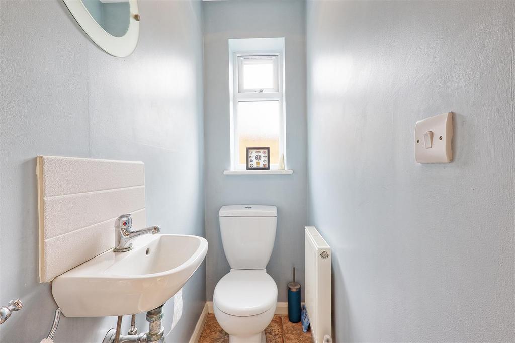 IMG 9677 8 9 easy HDR-interior3.jpg