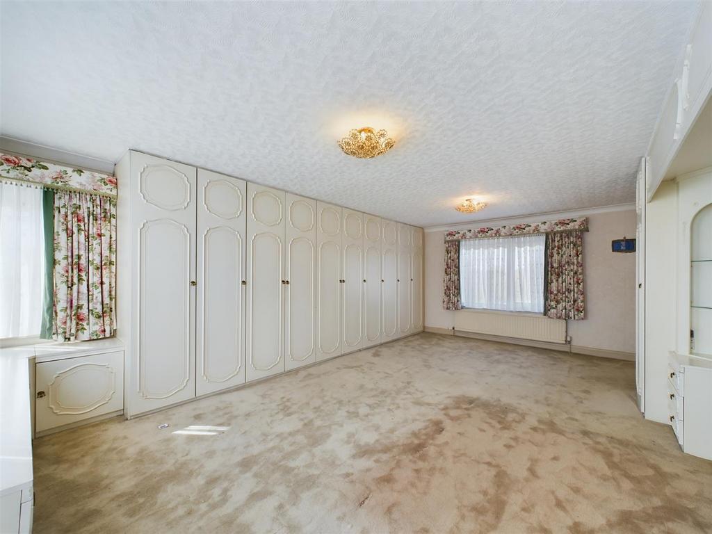Bedroom: