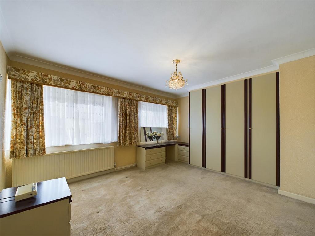 Bedroom: